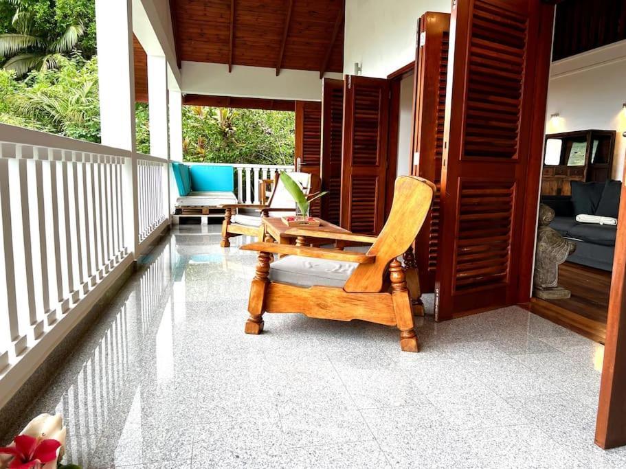 Hilltop South - Villa Bougainville Takamaka Exterior photo